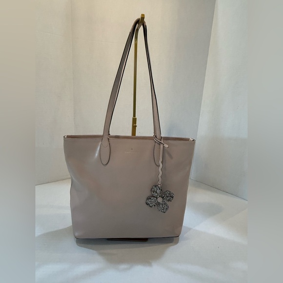 kate spade Handbags - Kate Spade New York KERRI MEDIUM TOTE